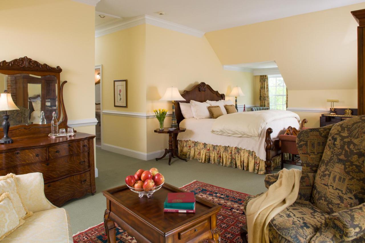 Gloucester Inn At Warner Hall المظهر الخارجي الصورة